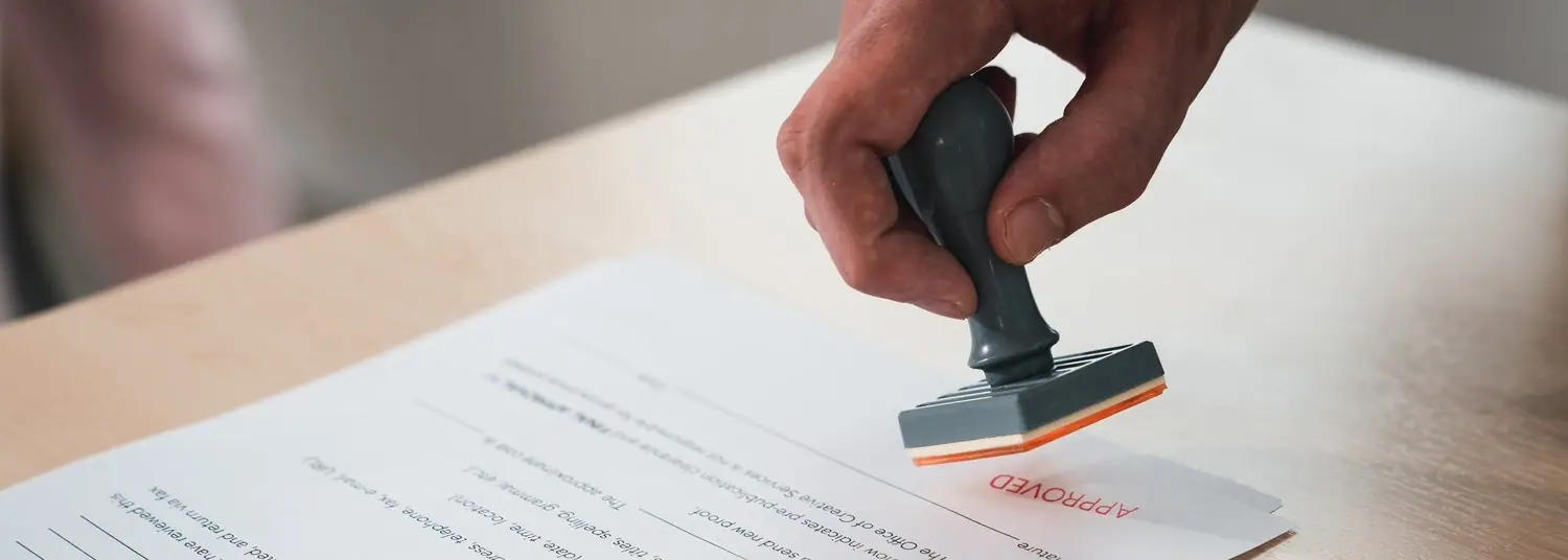 Co to jest apostille i jak poświadczyć dokument do użytku za granicą
