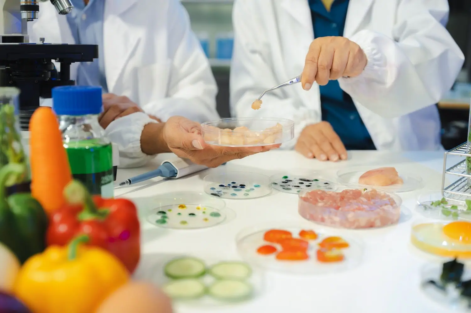 Jak działają europejskie standardy bezpieczeństwa produktów spożywczych